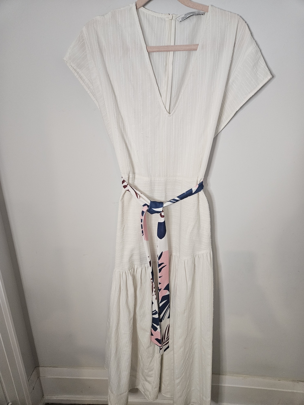 Women's White V-Neck Maxi Dress with Printed Waist Tie